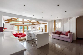 Prestwick Oak - 2 Kingsize Ensuite - Openplan Contemporary - Rural - Garden